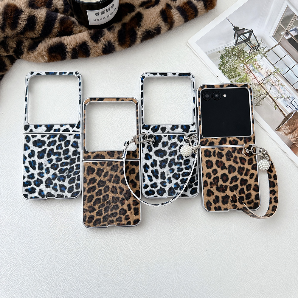 Luxury Lifestyle Design - เคสโทรศัพท์พับลายเสือดาวสำหรับโมโตโรล่า ราซ 60 50 อัลตร้าพร้อมสายรัดข้อมือแบบถอดได้ฝาครอบกันกระแทกป้องกันการตกกระแทก