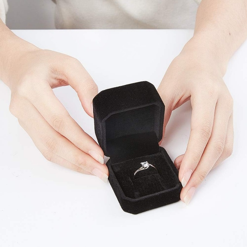 10 Pack กํามะหยี่กล่องแหวนต่าง - Velvet Jewelry Box บทวิจารณ์และราคา